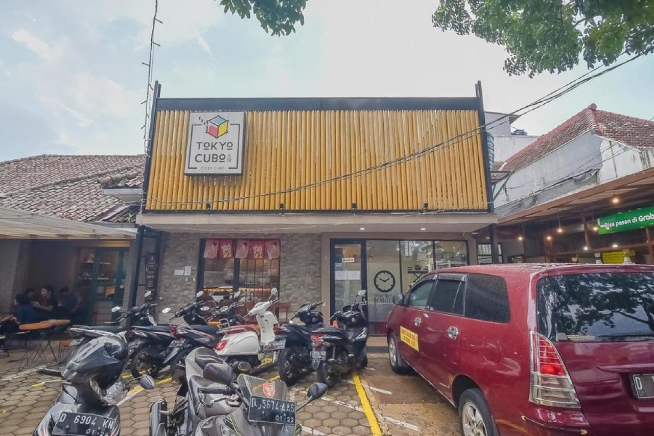 Hostel Tokyo Cubo Bandung Exterior foto